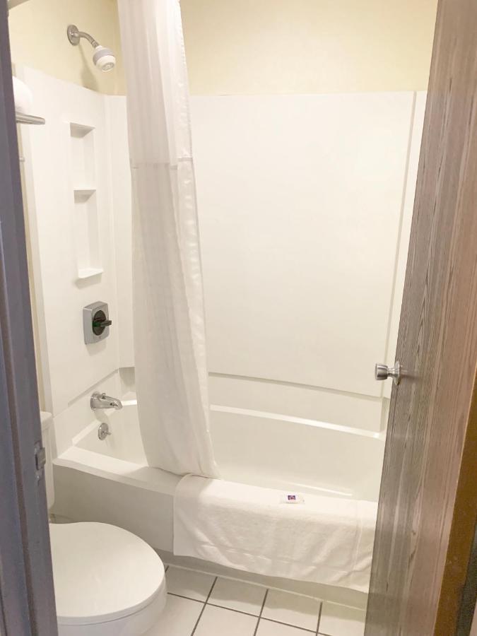 Hotel 6 Mcgraw, Ny - Cortland