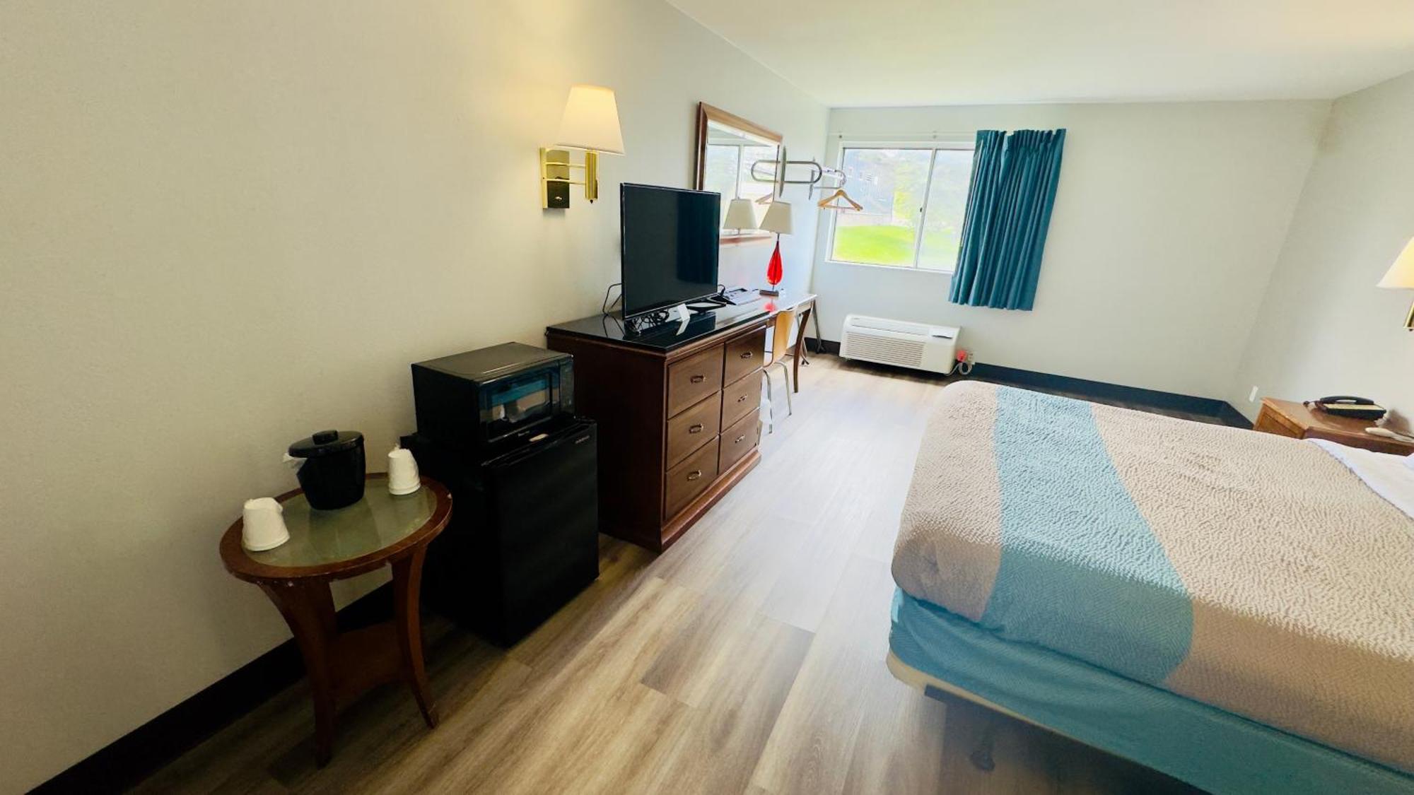 6 Mcgraw, Ny - Cortland Hotel 2*